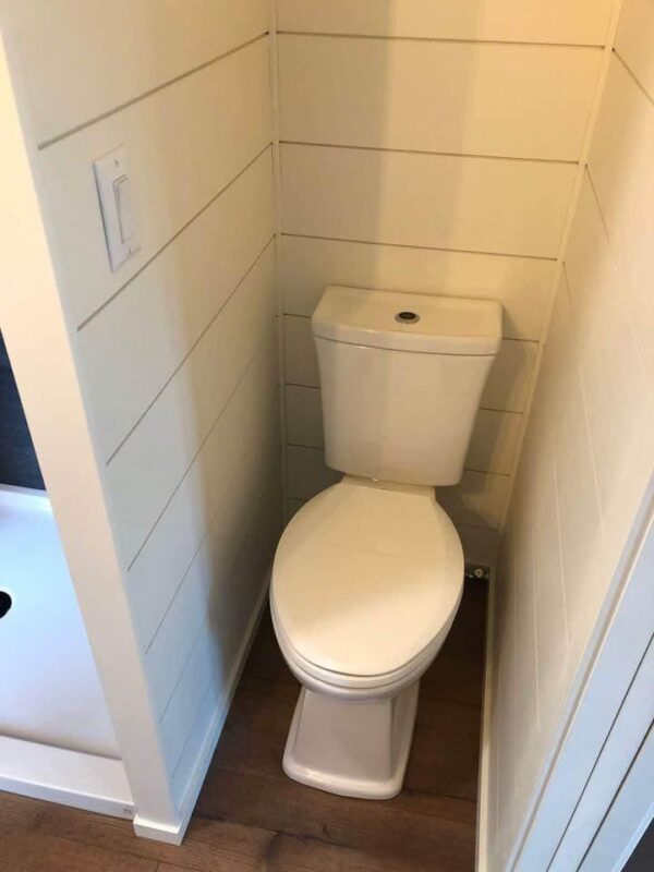 40FT’ High Cube Container Tiny Home - Image 5