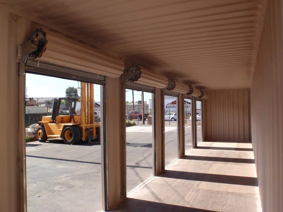 40FT HIGH CUBE CONTAINER WITH 4 ROLL UP DOORS - Image 2